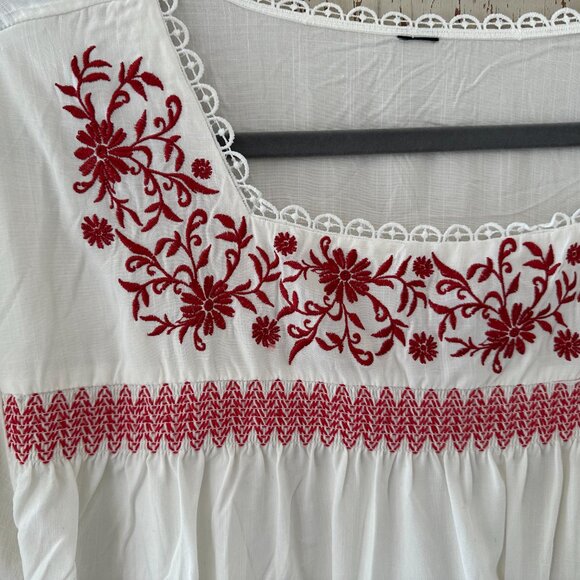 BOUTIQUE EMBROIDERED PEASANT BLOUSE - Picture 8 of 11